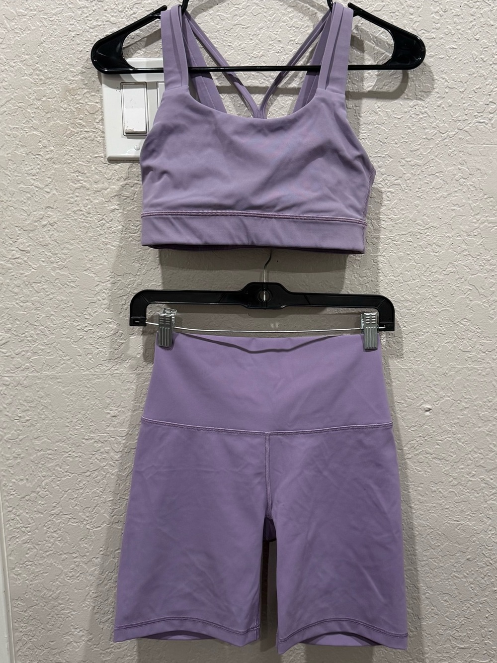 TnAction Activewear Set - Sports Bra & High-Waist Shorts size small